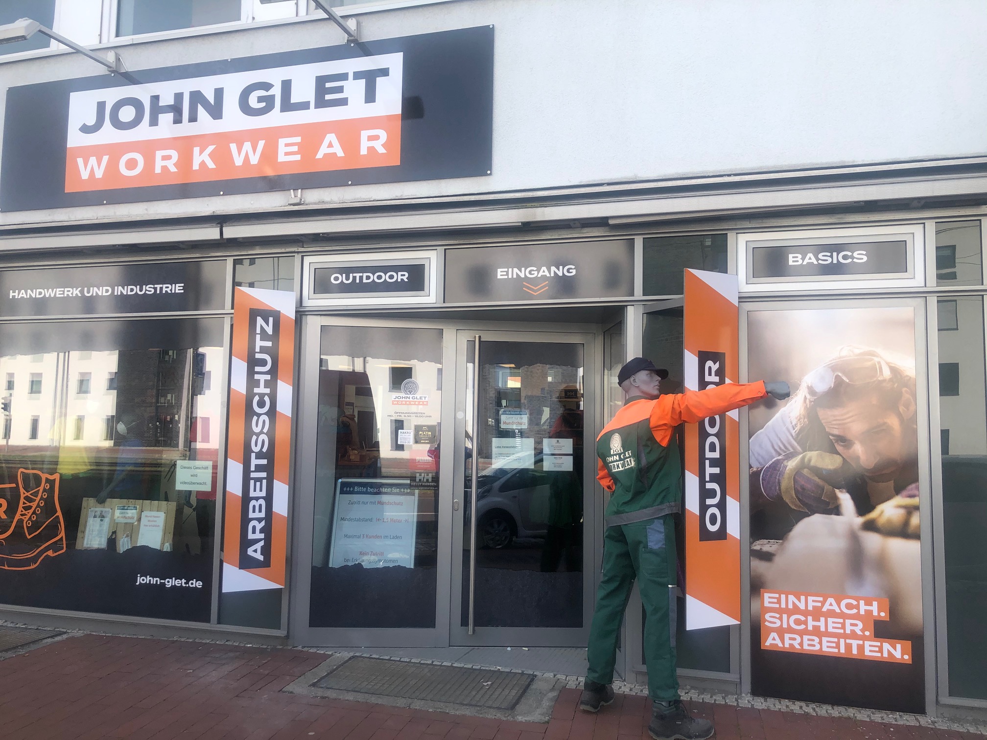 Logo und Warenbereiche werden jetzt von au&szlig;en deutlicher wahrgenommen. (Foto &copy; Paolo Reupke)